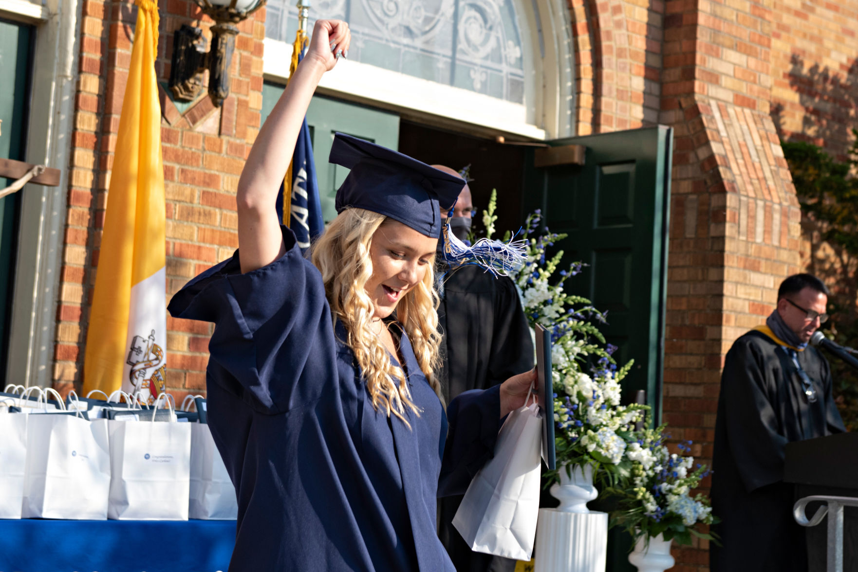 060420_nws_wildwoodcatholicgrad